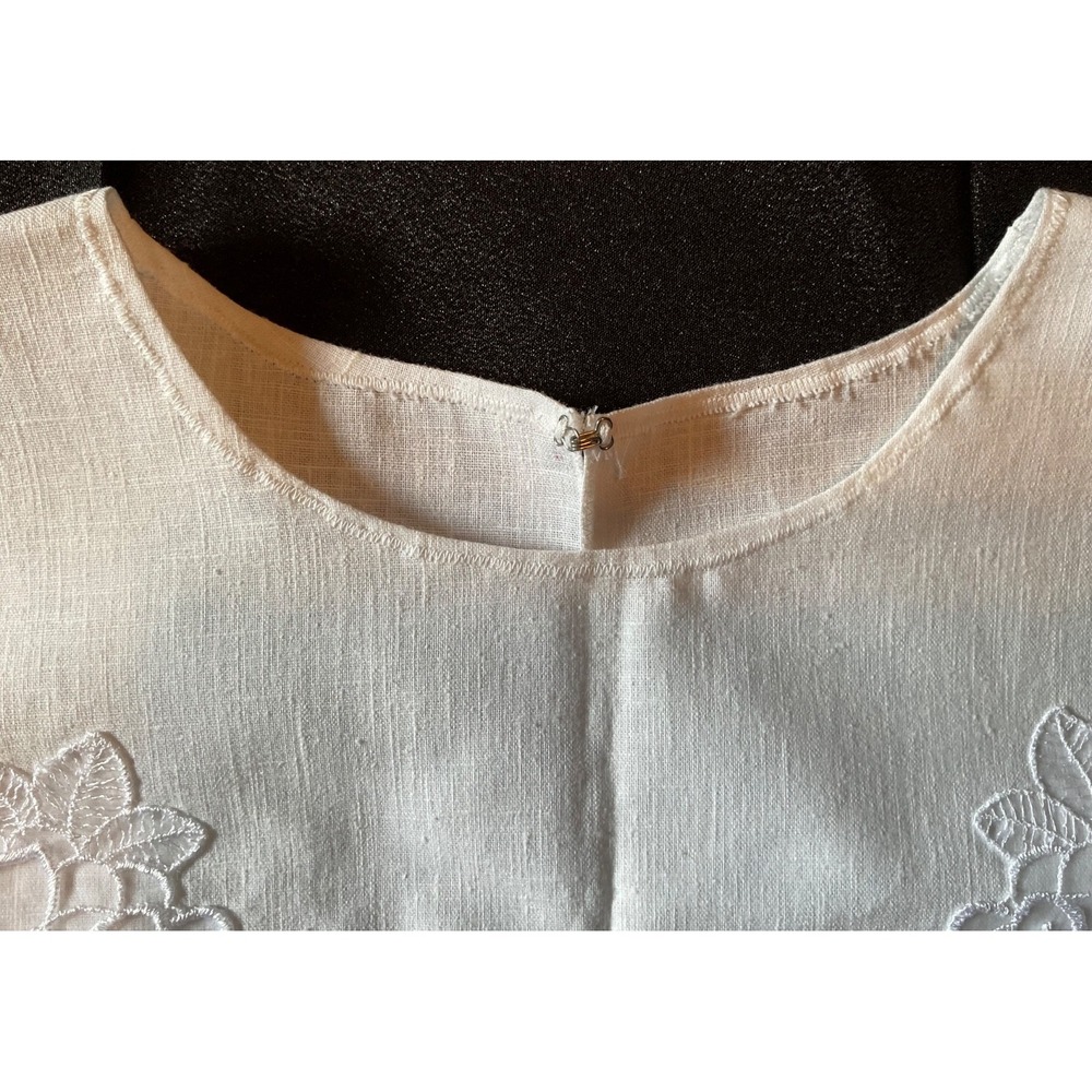 Linen Bib Collar/Dickey Lace Embroidery Floral Retro Scalloped Trim Ivory Pearls - Picture 2 of 6
